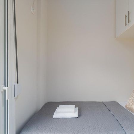 New Center Apartment Near Metro Афины Экстерьер фото