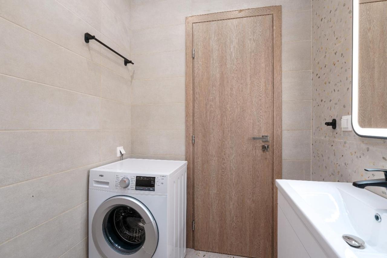 New Center Apartment Near Metro Афины Экстерьер фото