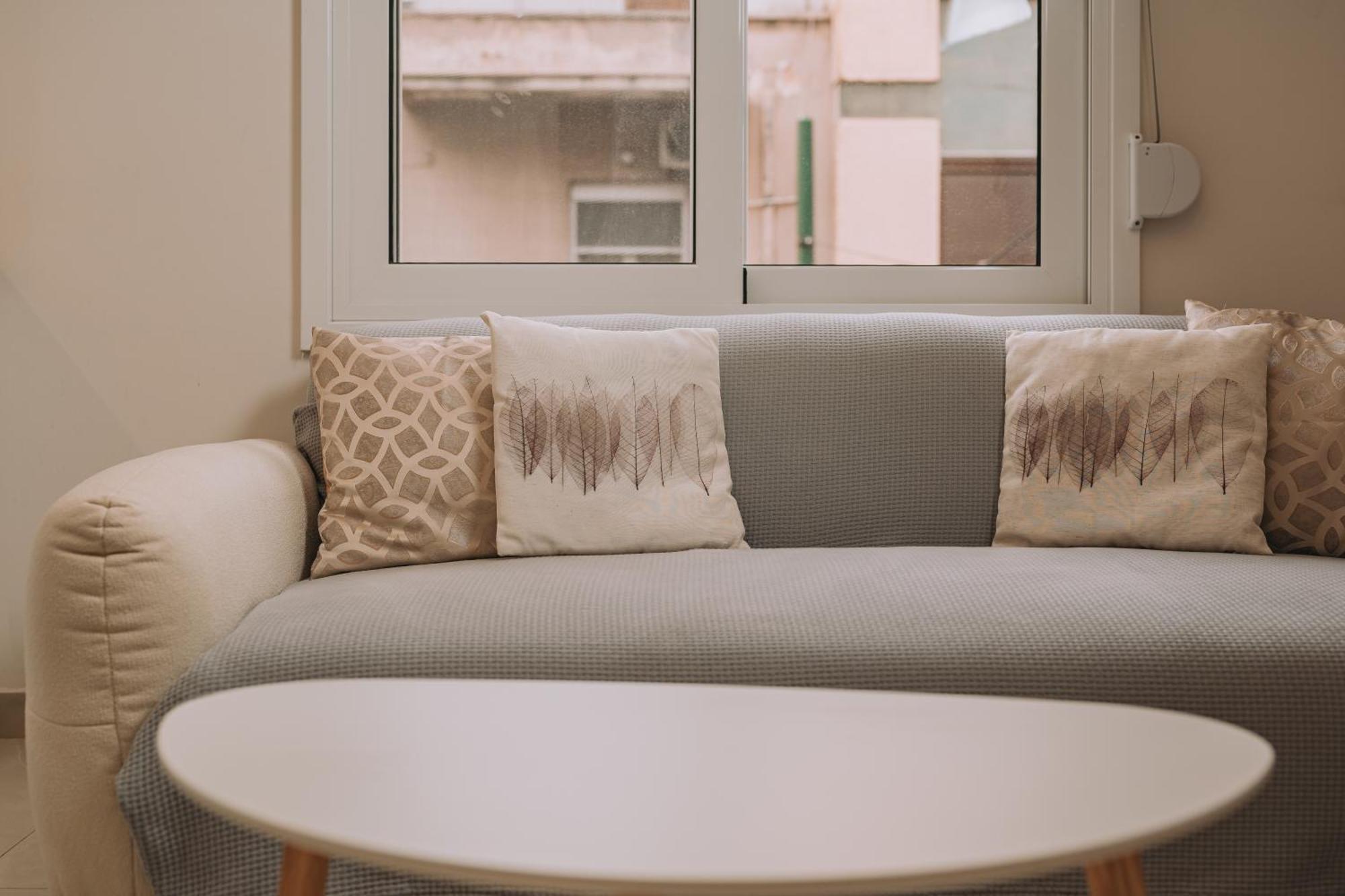 New Center Apartment Near Metro Афины Экстерьер фото